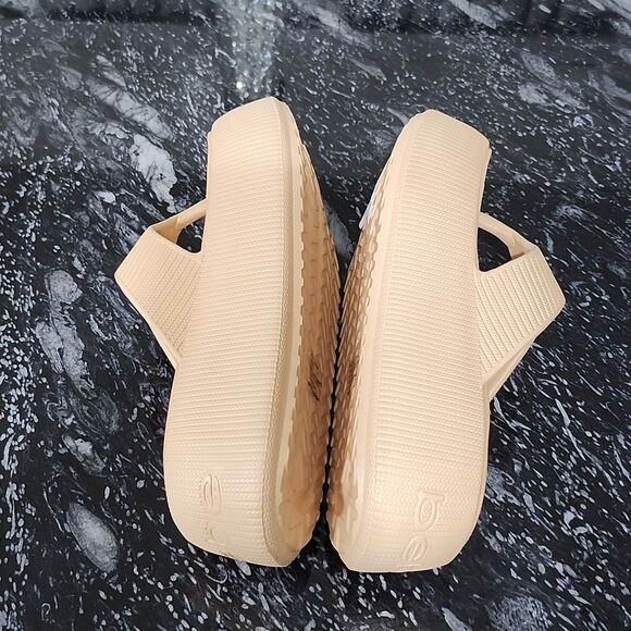 BRAND NEW BEBE PUFFI WOMEN'S PLATFORM SANDAL G1 - Picture 10 of 15